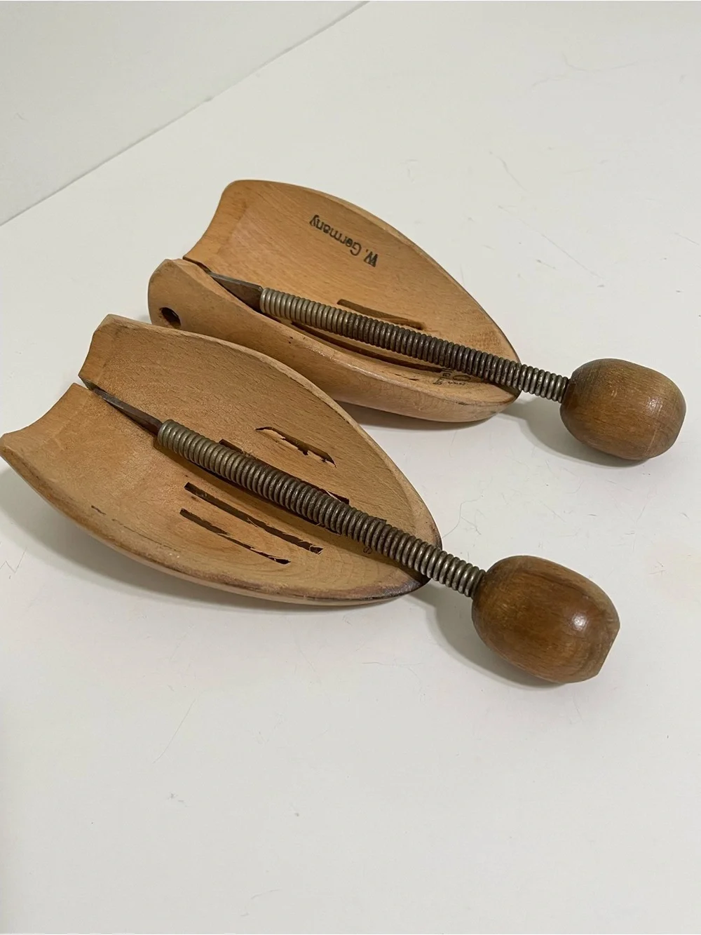 Vintage Formwell Natural Wood Adjustable Shoe Trees Foldable W Germany Small 10